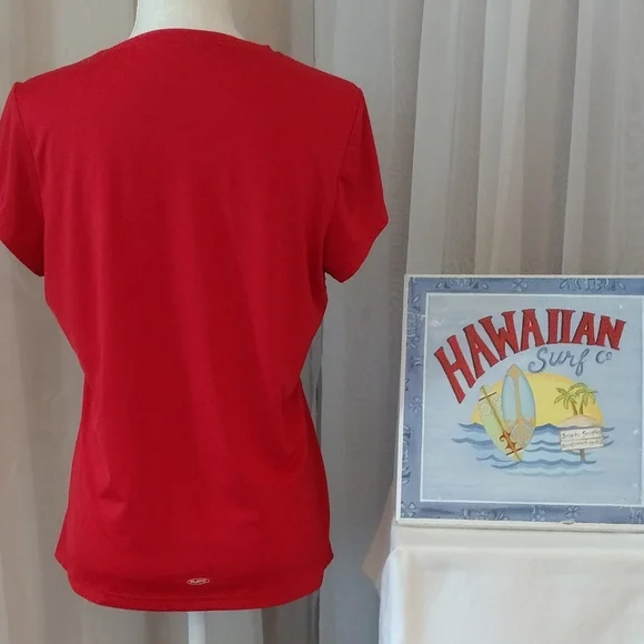 NWOT Reebok Play Dry Athletic Shirt. Size L - Picture 7 of 9